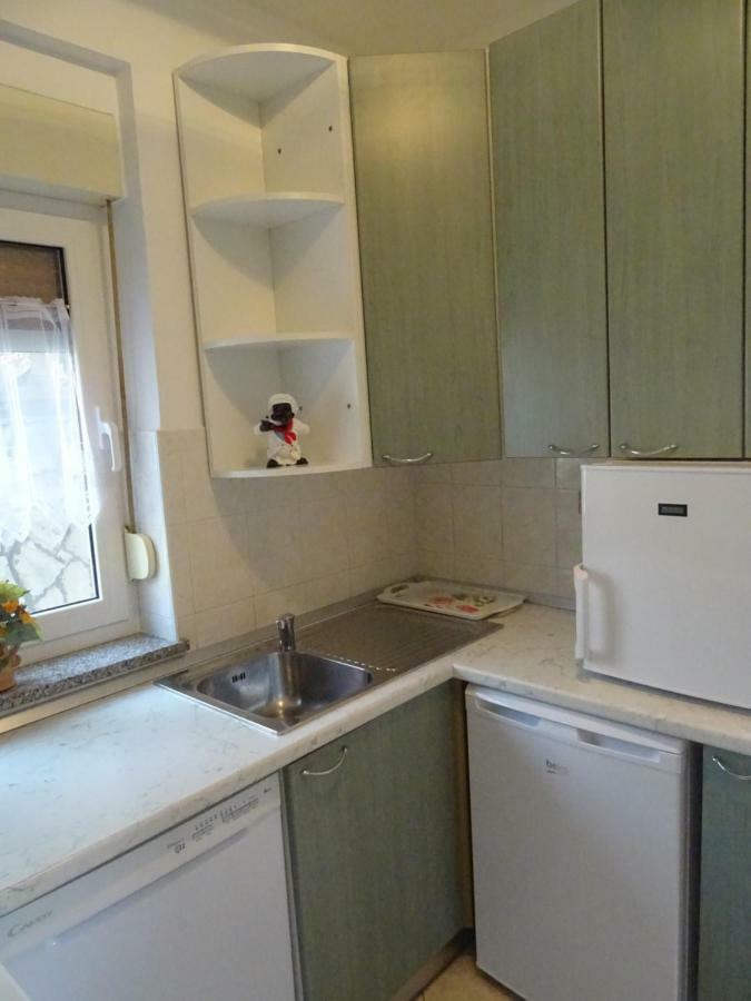 Apartman Iris S Terasom Рийека Екстериор снимка