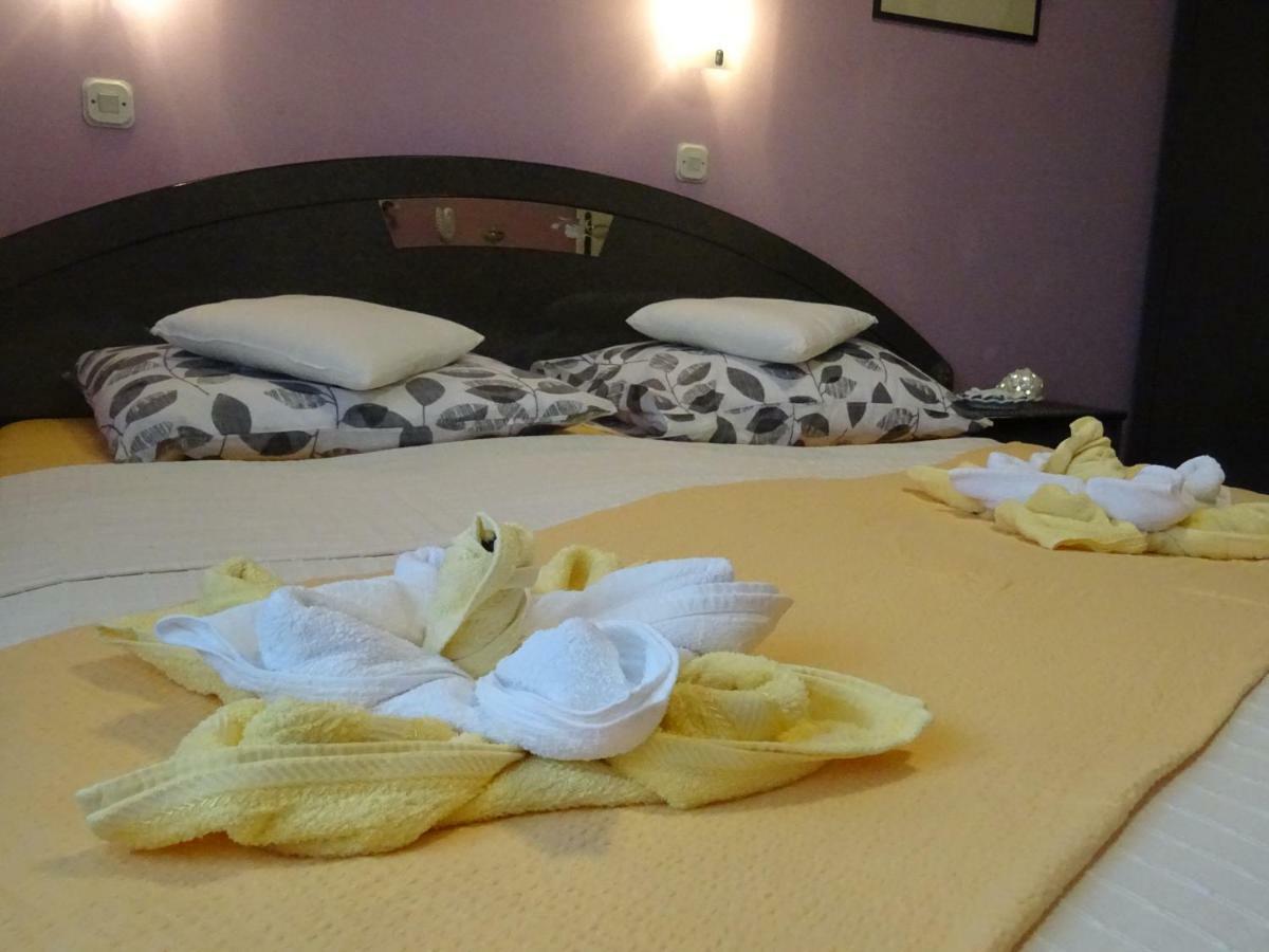 Apartman Iris S Terasom Рийека Екстериор снимка