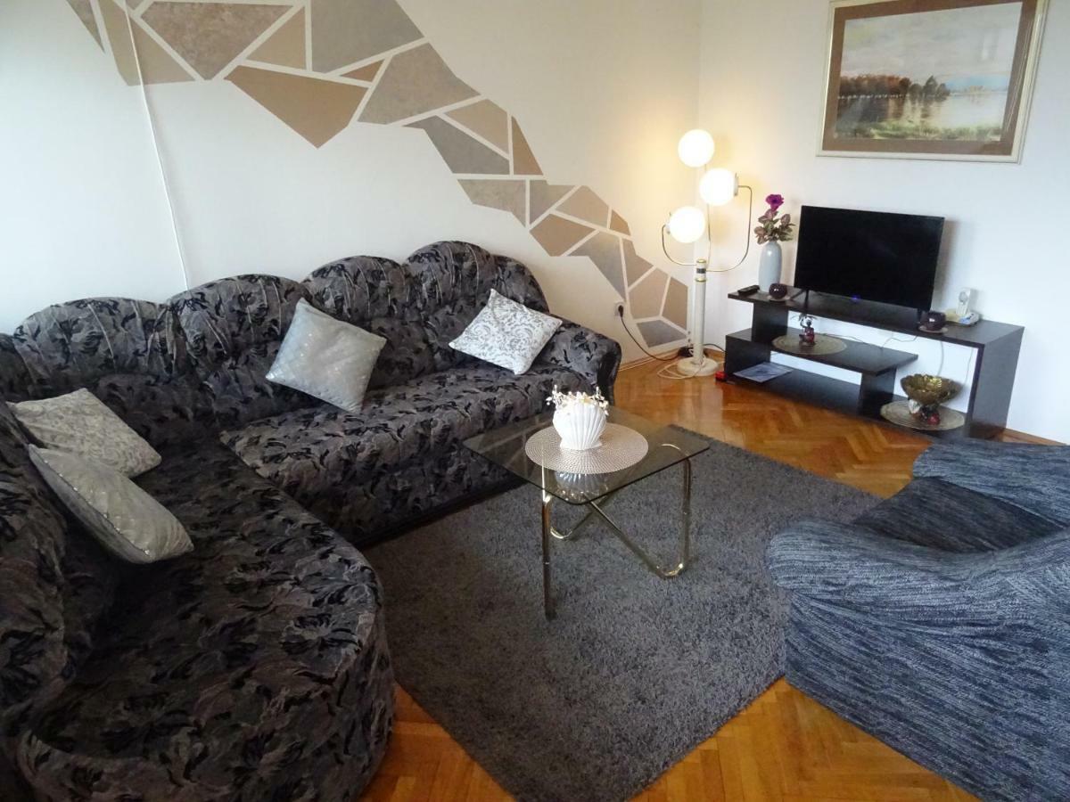 Apartman Iris S Terasom Рийека Екстериор снимка