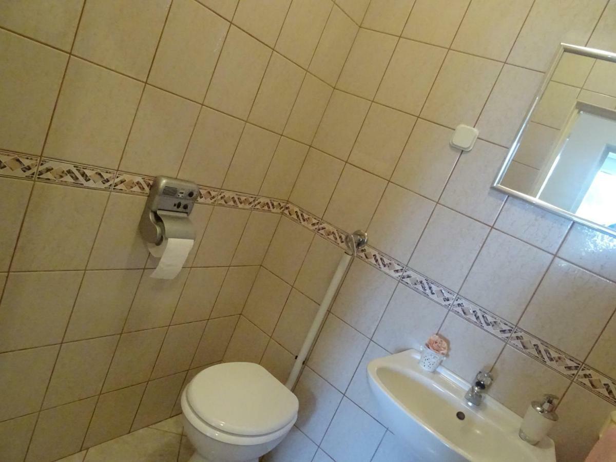 Apartman Iris S Terasom Рийека Екстериор снимка